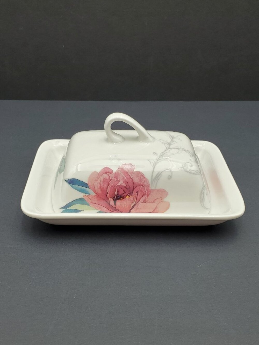 Martha Stewart Peony Covered Butter Dish Pink Peonies Butter Holder with Lid